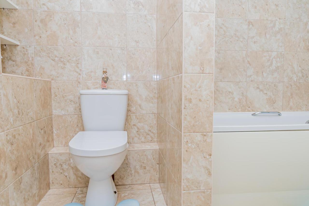 Shirley House 2, Self Catering Guest House, Self Check In, Smart Locks, 10 Min Walk To Southampton General, Aspire And Princess Anne Hospitals, Access To Fully Equipped Kitchen, Excellent Transport Links, Ideal For Longer Stays And Hospital Shifts Exterior foto