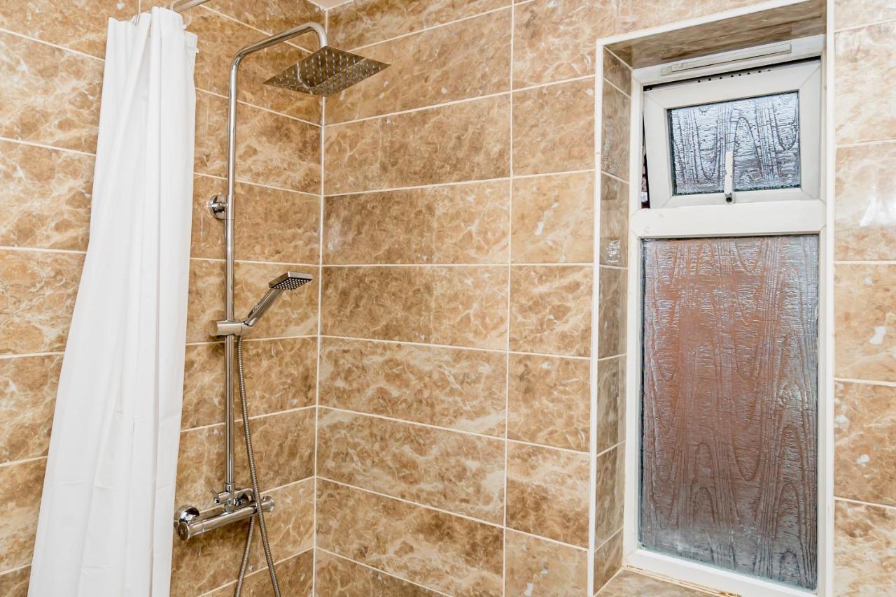 Shirley House 2, Self Catering Guest House, Self Check In, Smart Locks, 10 Min Walk To Southampton General, Aspire And Princess Anne Hospitals, Access To Fully Equipped Kitchen, Excellent Transport Links, Ideal For Longer Stays And Hospital Shifts Exterior foto